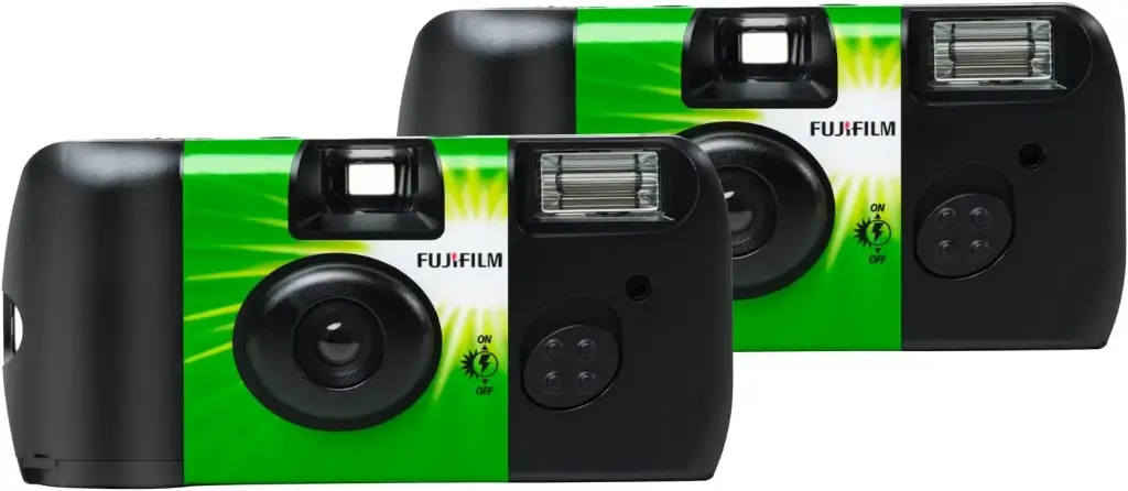 Fujifilm Quicksnap 135 Flash 400 2Pk One-Time-Use Disposable Camera (27 Exp-x2)